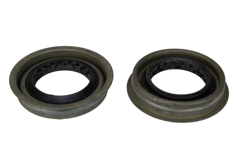 Ford Performance Parts Ford Racing 8.8 Inch Axle Bearing and Seal Kit (view 16)