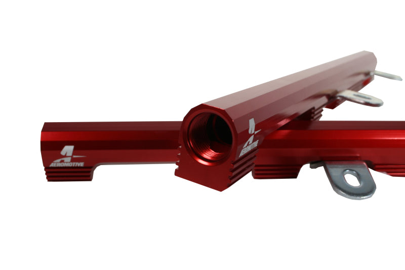 Aeromotive Chrysler 5.7L & 6.1L HEMI Fuel Rail Kit (view 2)