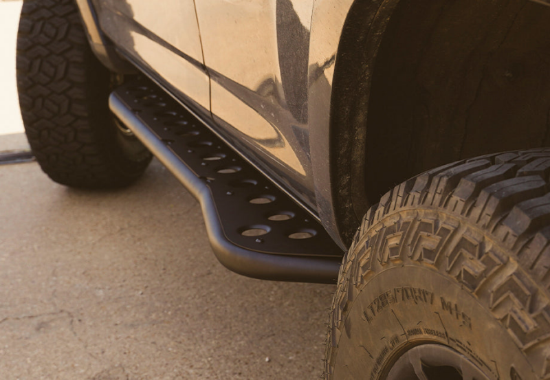 Cali Raised LED Cali Raised 03-09 Toyota 4Runner Step Ed Bolt On Rock Sliders - No Kick Out/BedLiner Filler Plate/P CR2738