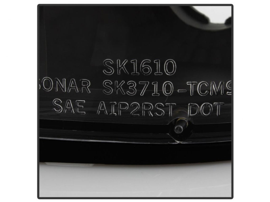 Spyder Toyota Tacoma 01-04 Euro Style Tail Lights - Black (SKU #5007834) (view 5)