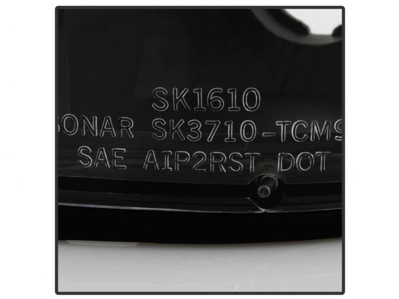 Spyder Toyota Tacoma 01-04 Euro Style Tail Lights - Black (SKU #5007834) (view 5)