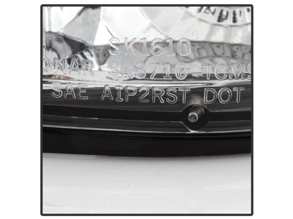 Spyder Toyota Tacoma 01-04 Euro Style Tail Lights - Chrome (SKU #5007841) 0BCKE (view 4)