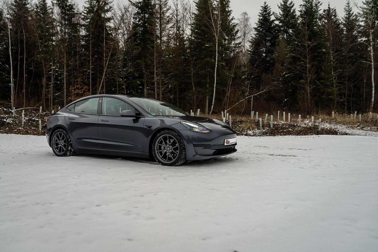KW V3 Leveling Tesla Model 3