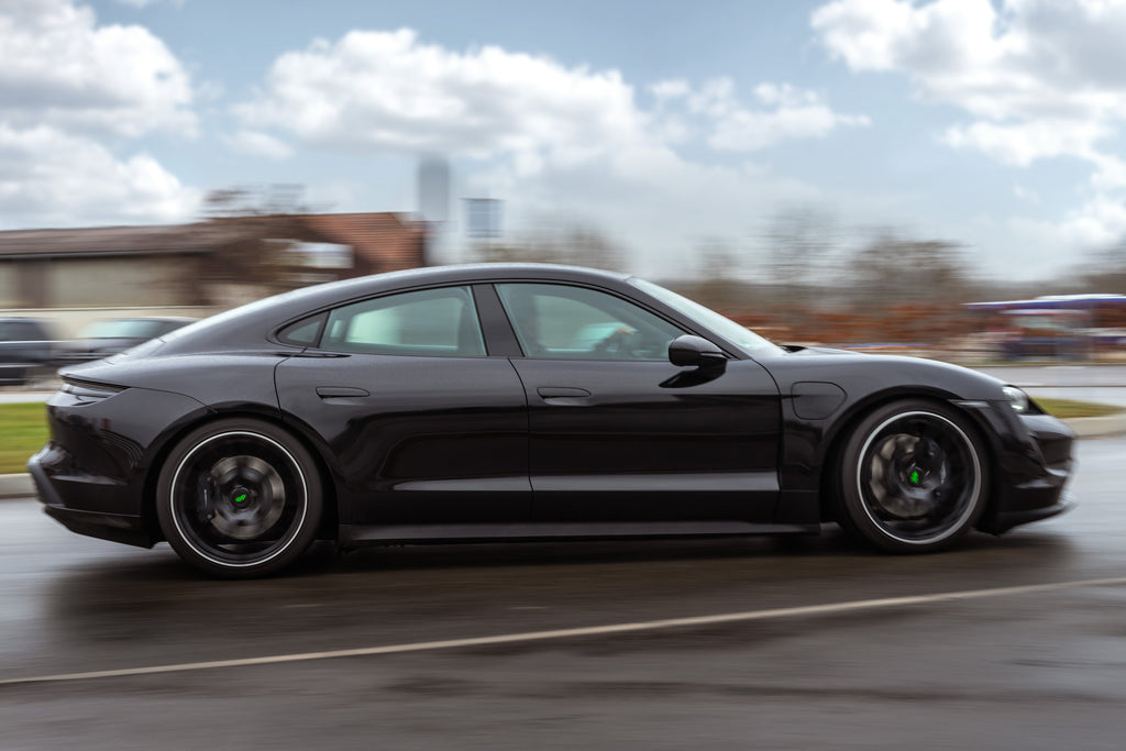 KW V4 Porsche Taycan