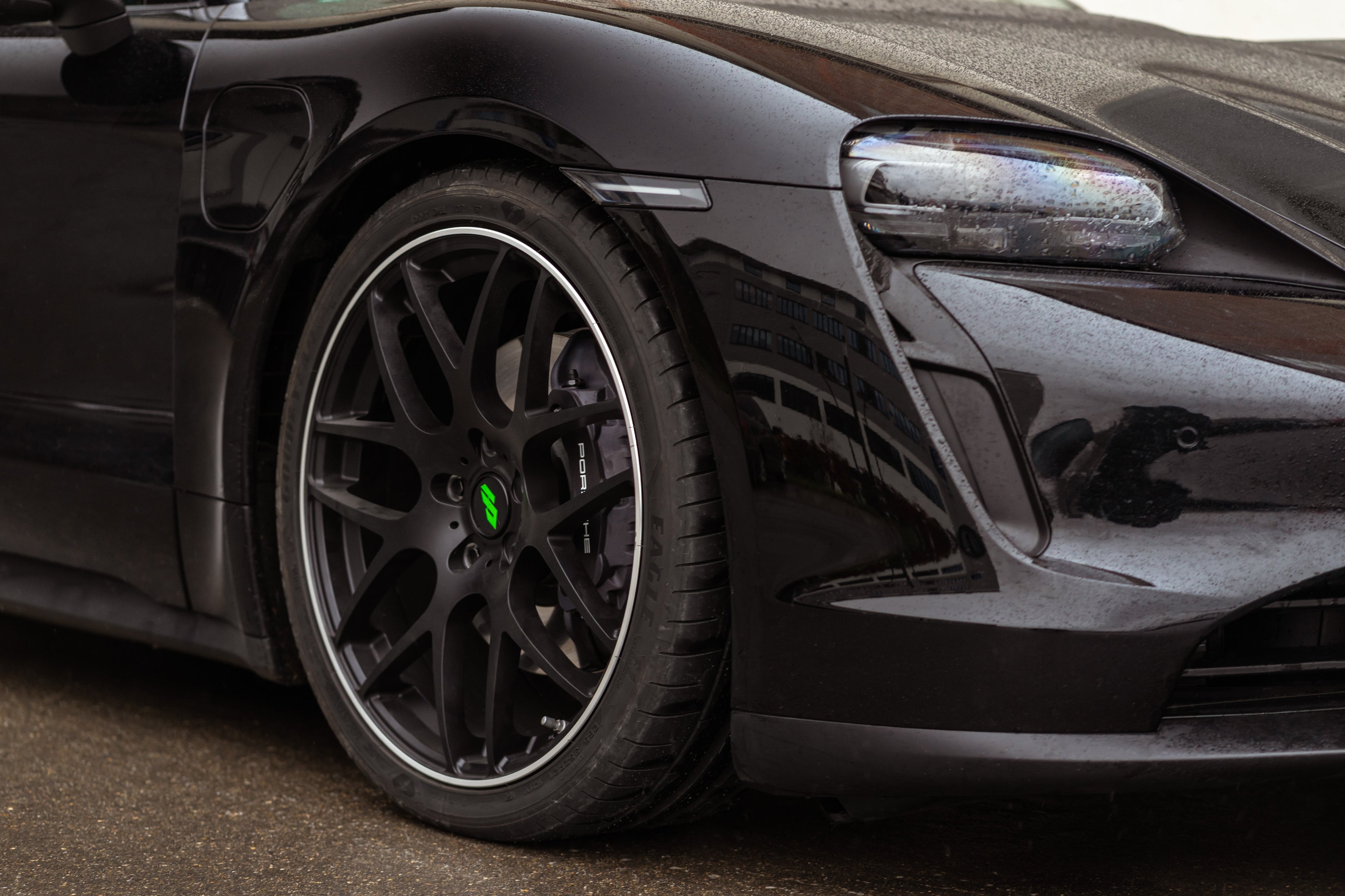 KW V4 Porsche Taycan