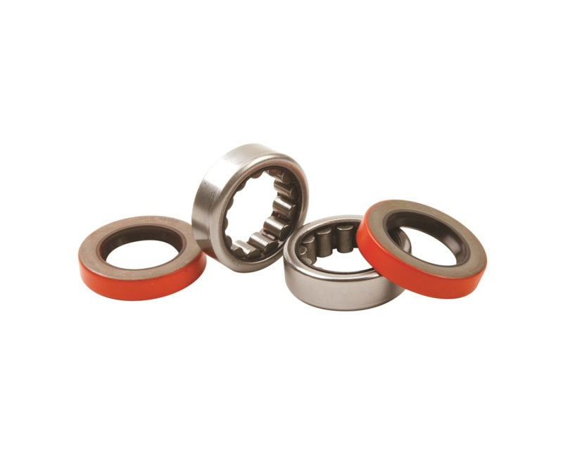 Ford Performance Parts Ford Racing 8.8 Inch Outer Axle Bearing and Seal Kit (view 18)