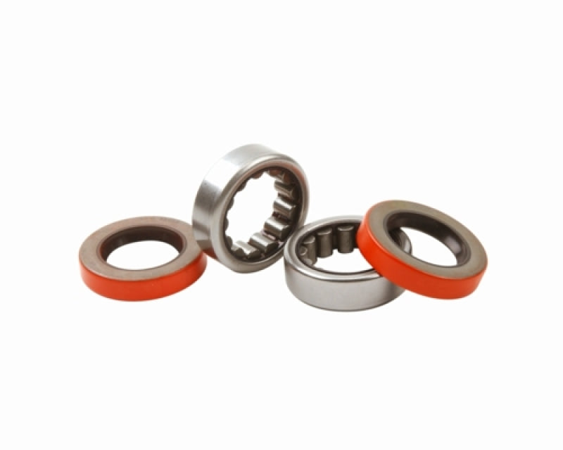 Ford Performance Parts Ford Racing 8.8 Inch Outer Axle Bearing and Seal Kit (view 16)