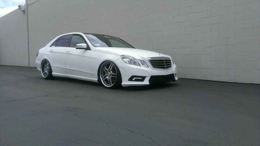 Megan Racing - Coilover Damper Kit for 2010-2015 Mercedes Benz E-Class W212 RWD Sedan EU Series MR-CDK-W212-EU (view 2)