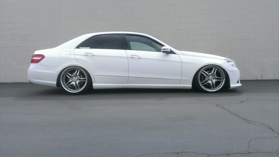 Megan Racing - Coilover Damper Kit for 2010-2015 Mercedes Benz E-Class W212 RWD Sedan EU Series MR-CDK-W212-EU (view 3)