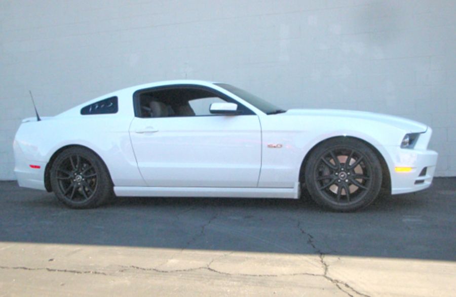 Megan Racing Lowering Springs for Ford Mustang 2005-2014 SAE 9254 Cold Wound Steel Front Drop 34.9mm Rear Drop 50.8mm - MR-LS-FM05 (view 2)