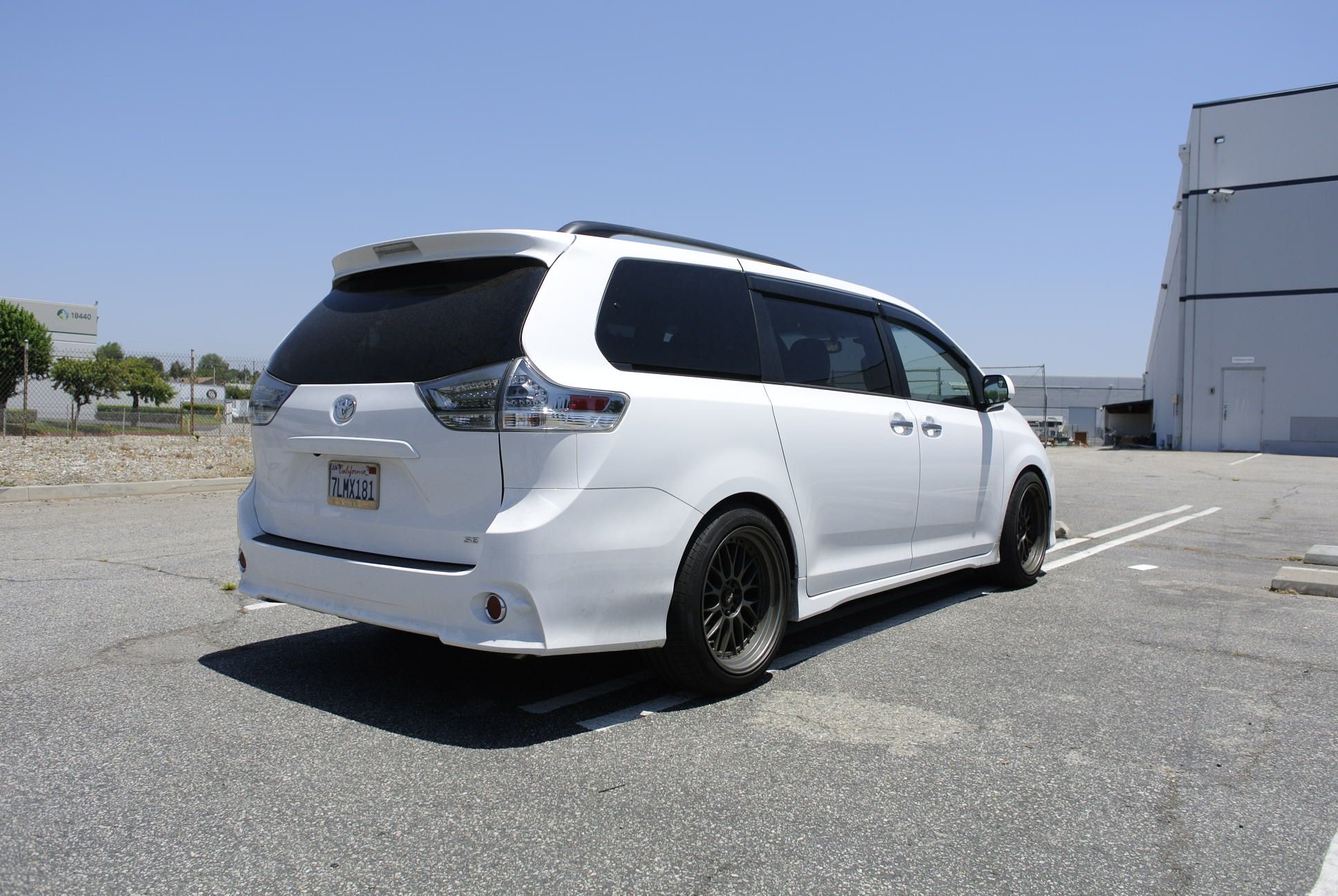 Megan Racing Lowering Springs FWD for 2011-2020 Toyota Sienna - 25.4mm Front Drop MR-LS-TSE11-V2 (view 4)