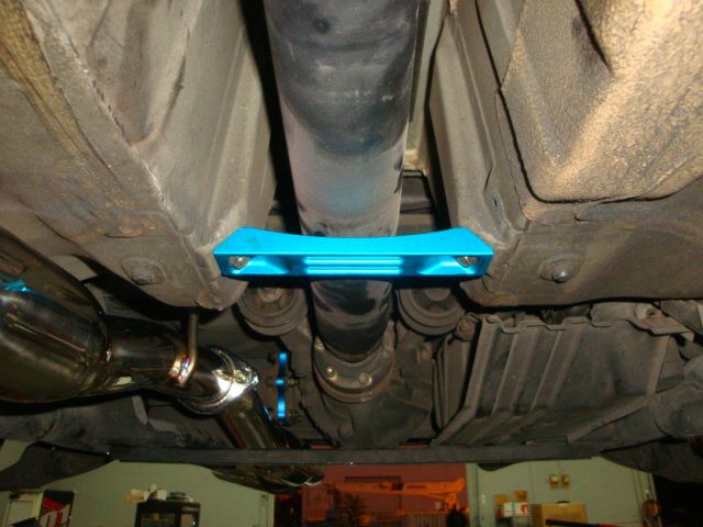 Megan Racing Brace Bar Middle Lower Chassis for 2000-2003 Honda S2000 Light-Weight Anodized Aluminum MRS-HA-1592 (view 2)